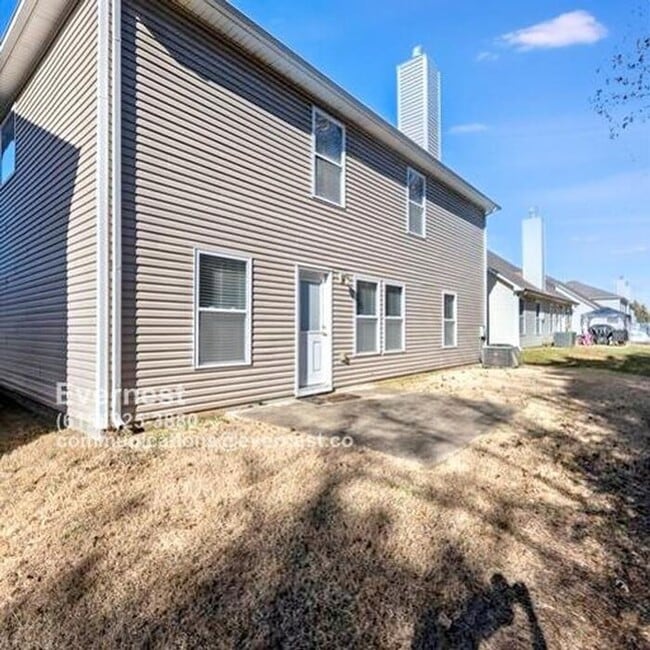 Building Photo - Spacious 4-Bedroom Home with Modern Amenit...