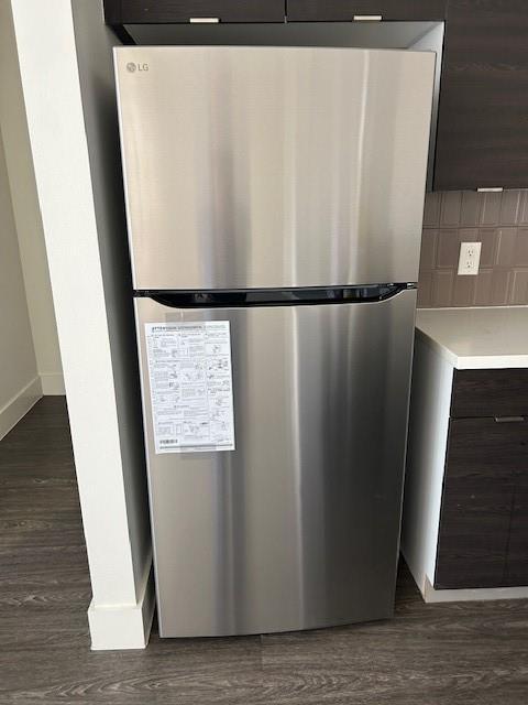 Building Photo - 604 N Bluff Dr