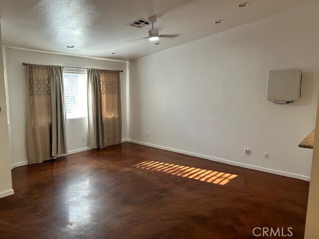 Building Photo - 30326 Avenida Del Yermo
