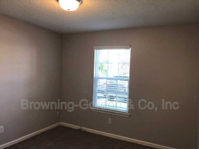 Building Photo - 1305 Acklen Ave