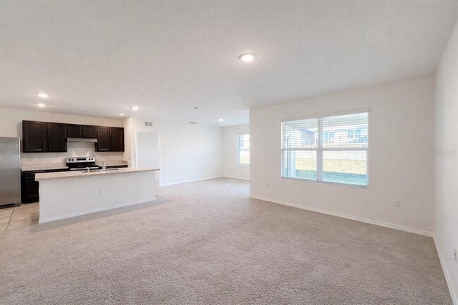 Building Photo - 292 Sofia Ln