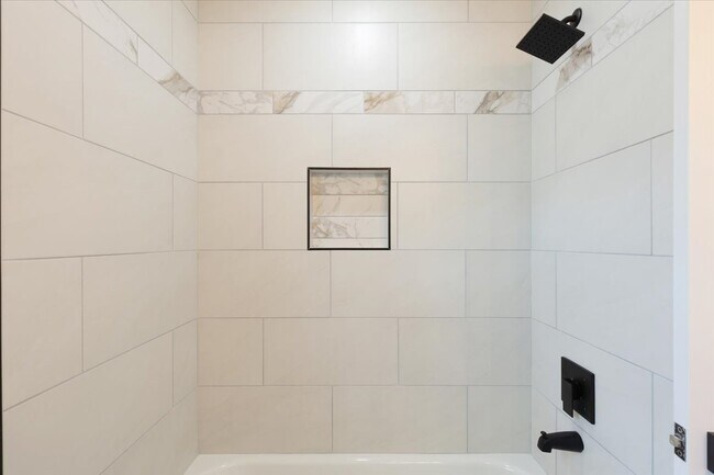 Building Photo - 9603 Emnora Ln