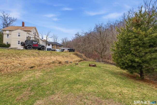 Building Photo - 96 W Main St