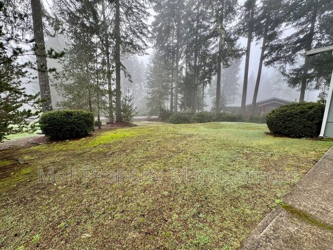 Building Photo - 50 E Vine Maple Ln