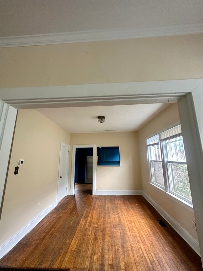 Building Photo - 505 Ingleside Dr