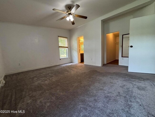 Building Photo - 180 Quails Cove