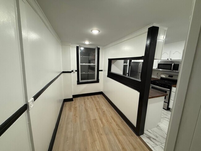 Building Photo - updated 4 bedroom 2.5 Bathroom house for rent