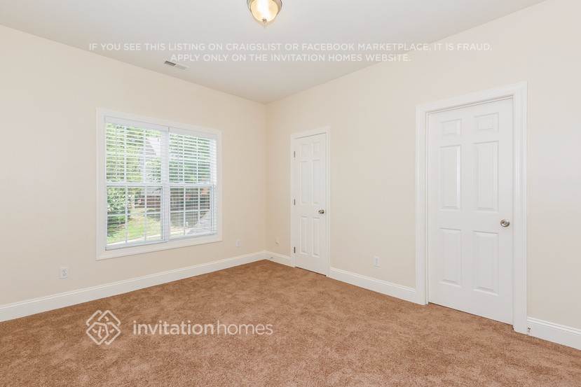 Building Photo - 14004 Ballantyne Meadows Dr