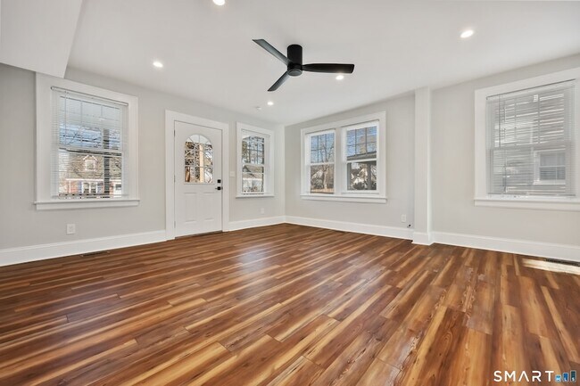 Building Photo - 60 Walter Ave