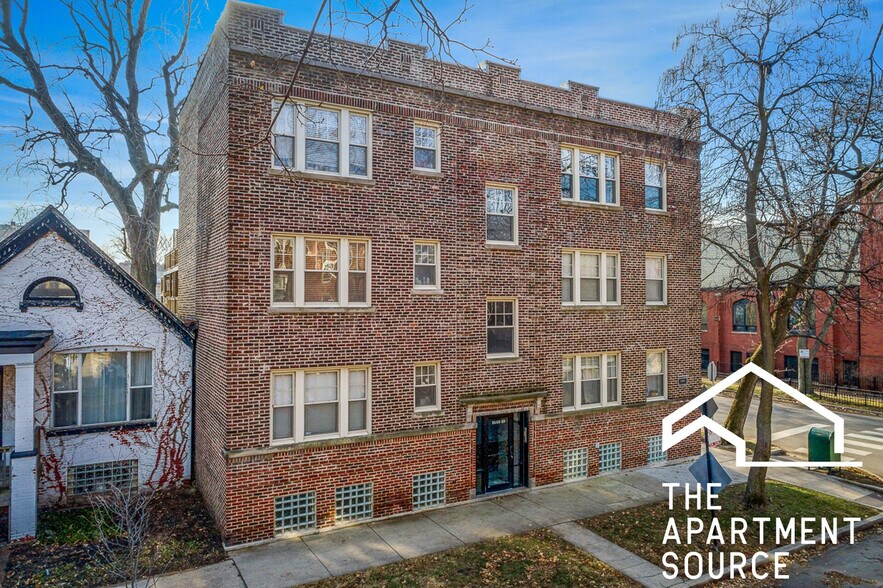 Building Photo - 1849 W Cornelia Ave