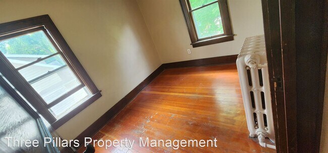 Building Photo - 4 br, 3 bath House - 511 5th Ave NW