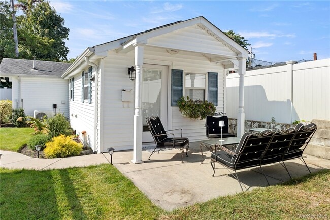 Building Photo - 13 Tildean Ln