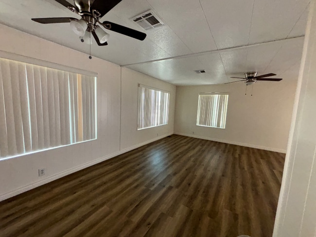 Building Photo - 1510 Orilla Ln