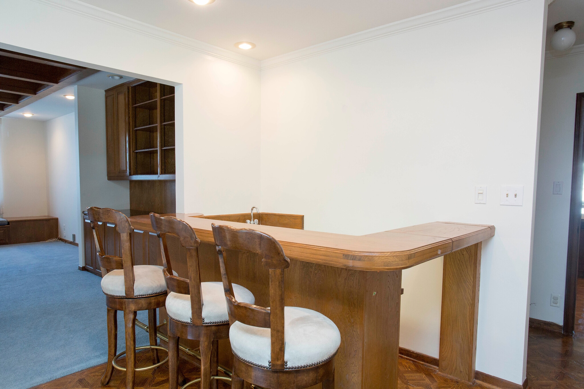 Wet Bar - 5057 Shirley Ave