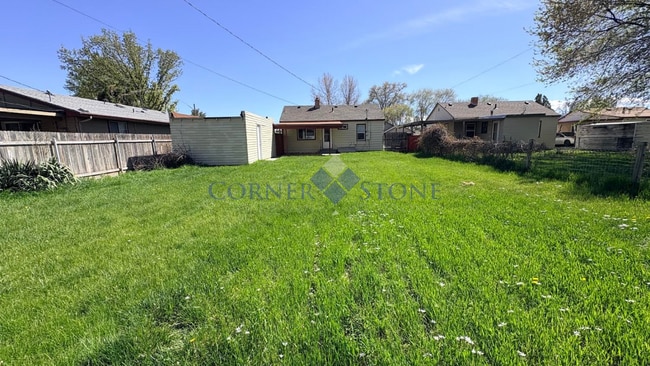 Building Photo - Charming Home in Nampa!