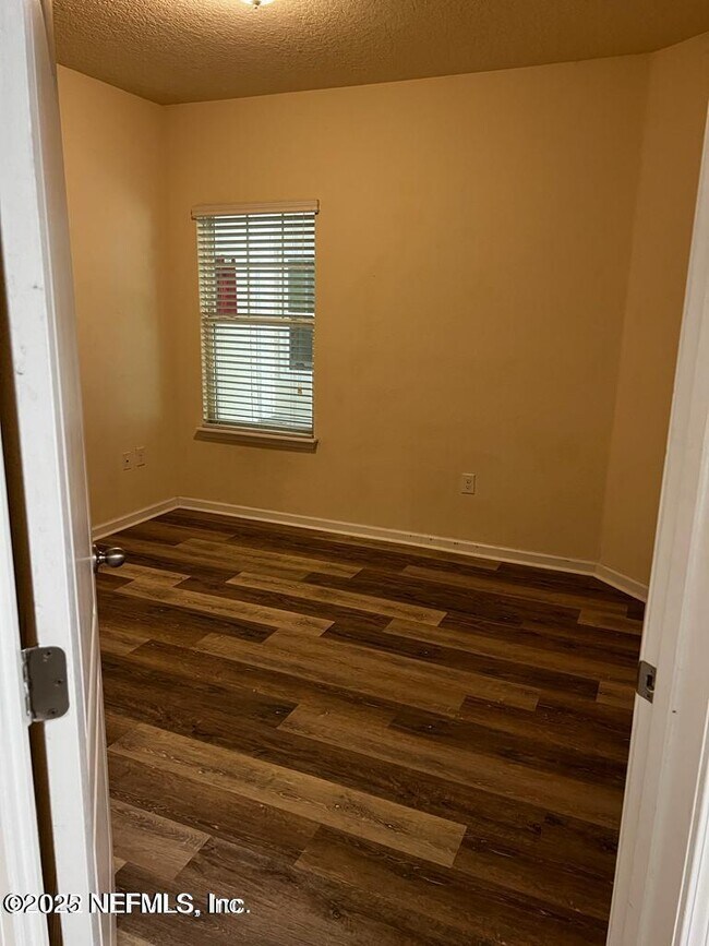 Building Photo - 4959 Key Lime Dr