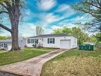 Building Photo - 637 Karess Dr