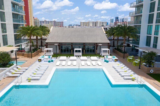 Building Photo - 330 Sunny Isles Blvd