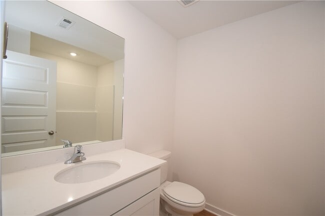 Building Photo - 568 Colorado St