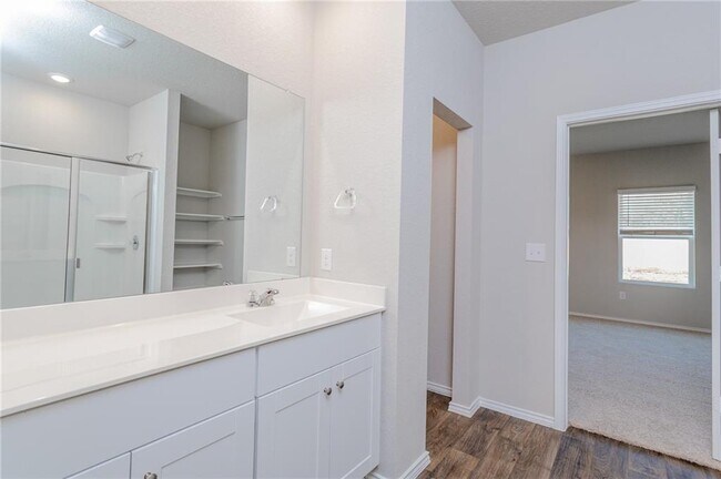 Building Photo - 13525 Brahmin Dr