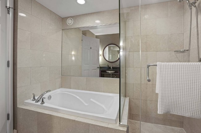 Building Photo - 1235 S Michigan Ave