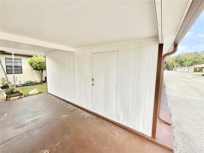 Building Photo - 6401 Drexel Dr