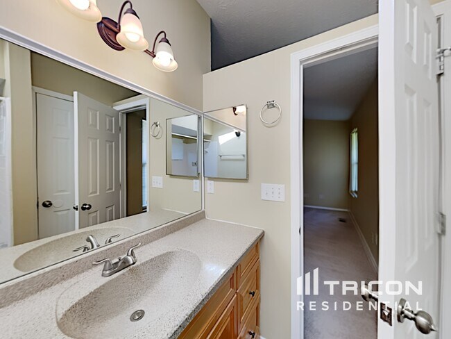 Building Photo - 2053 Stablewood Cove