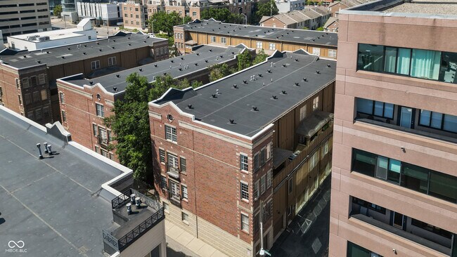 Building Photo - 226 N Cleveland St