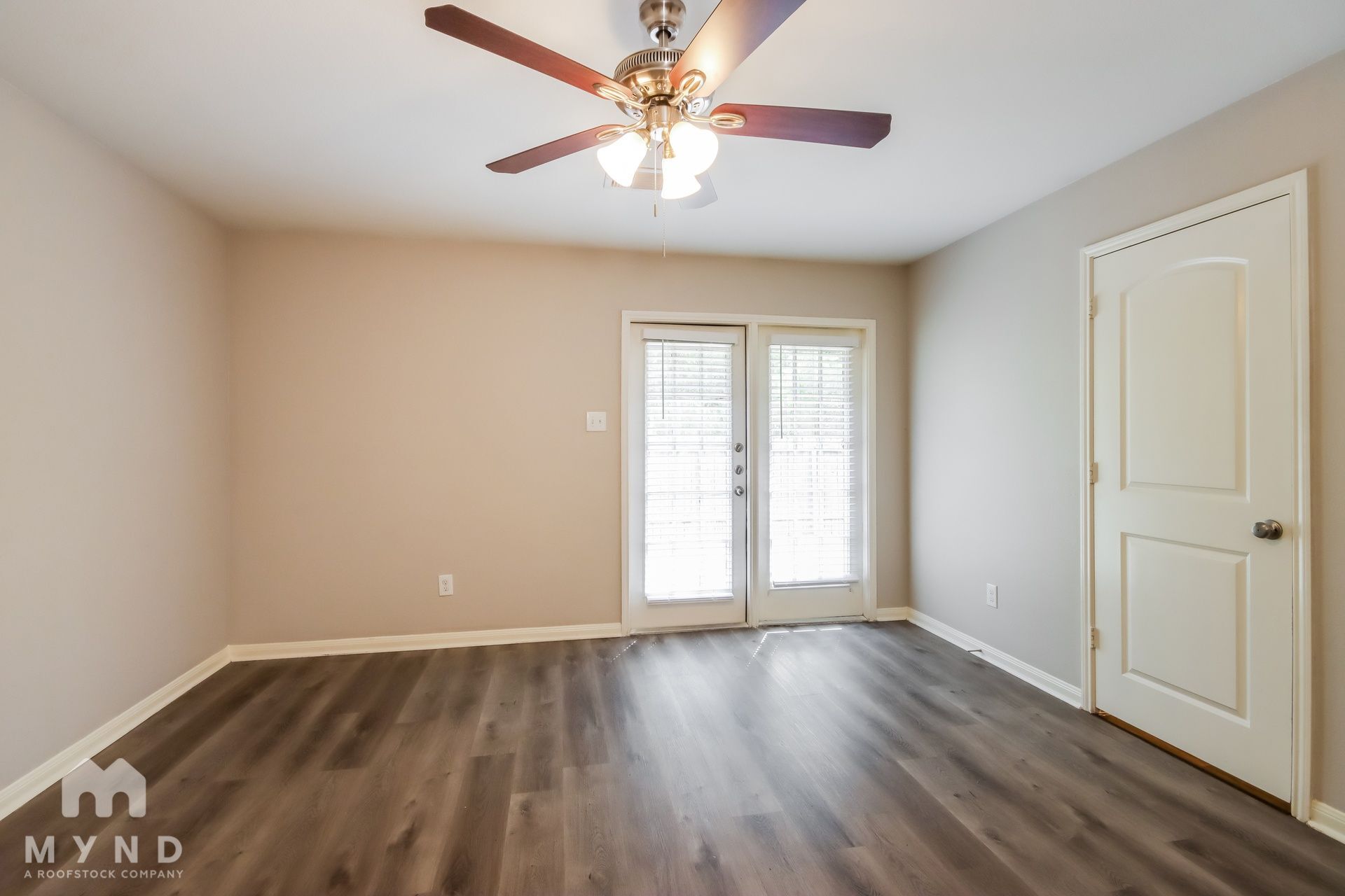 Building Photo - 15911 Newport Pl