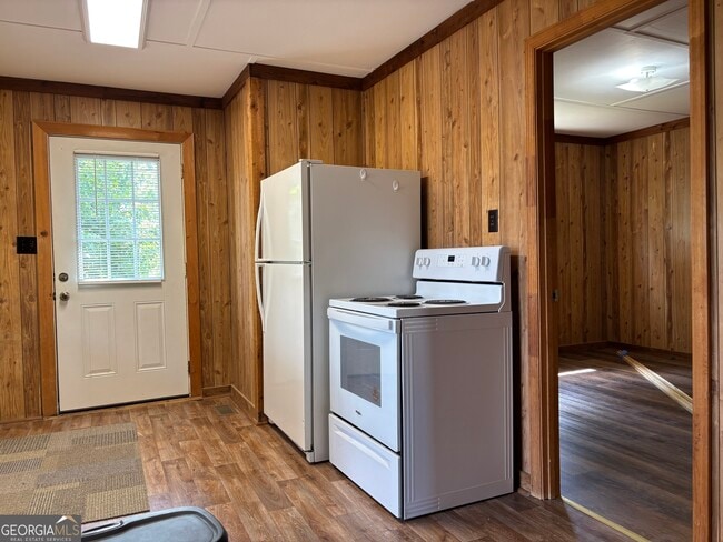 Building Photo - 23 Cherokee Resort Rd
