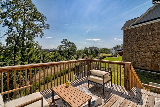 Building Photo - 558 Mahonia Rd