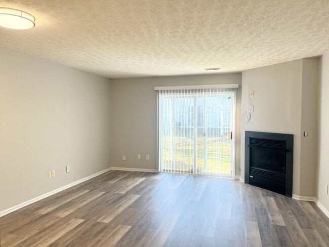 Building Photo - 6820 Axtel Dr
