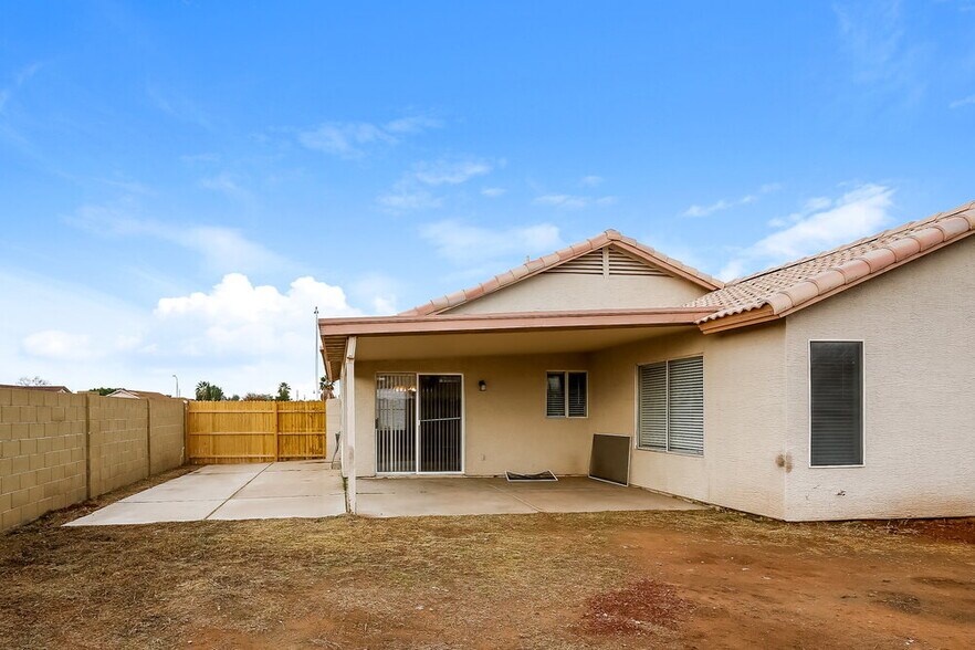 Building Photo - 2003 N 89th Dr