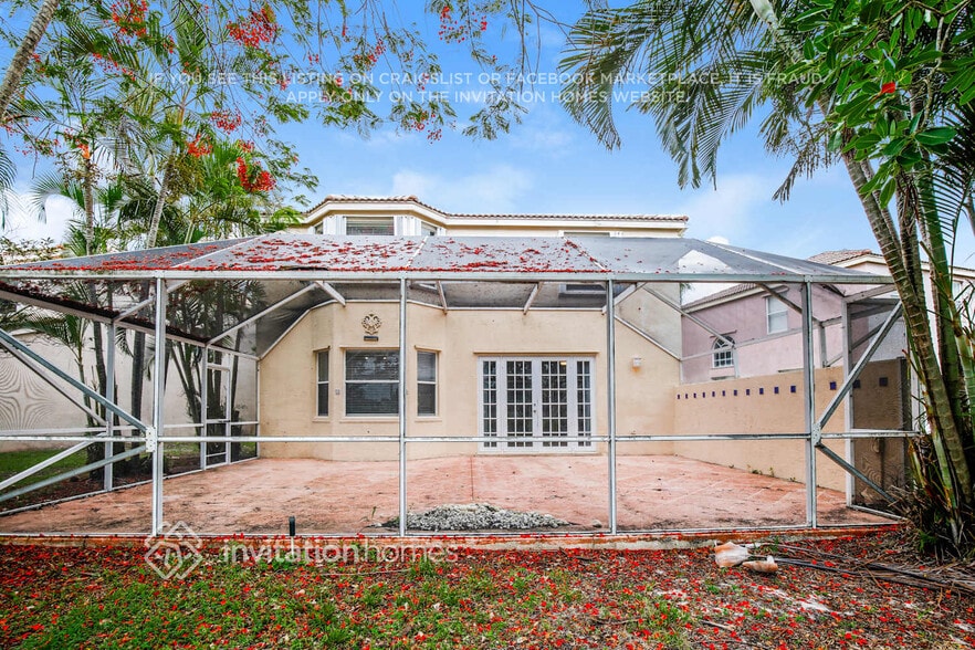 Building Photo - 7594 Oak Grove Cir