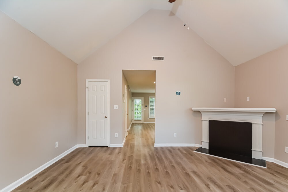 Building Photo - 3709 Blue Blossom Dr