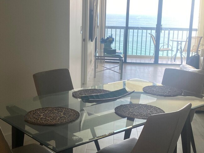 Building Photo - 9500 S Ocean Dr