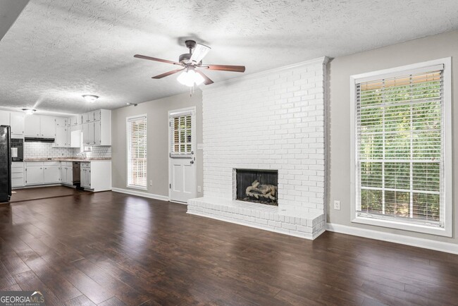 Building Photo - 115 Club Cir