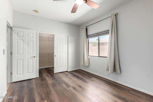 Building Photo - 7039 S Golfside Ln