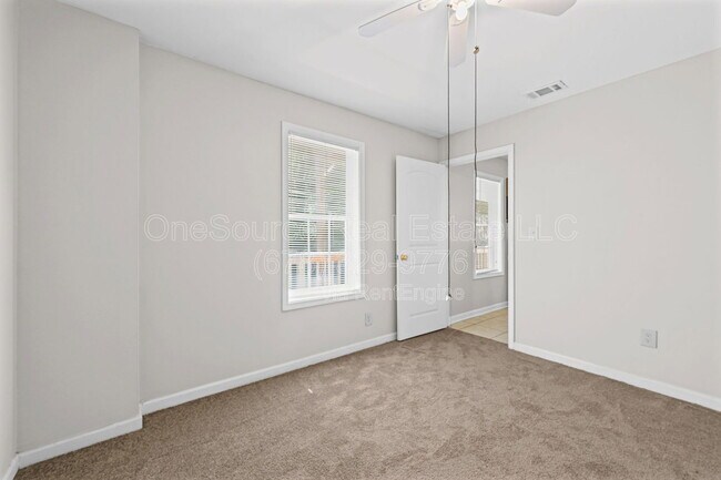 Building Photo - 4211 Crestside Ridge SW