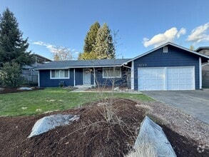 Building Photo - 15720 NE 53rd St
