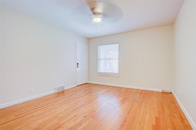 Building Photo - 6307 Kenwood Ave