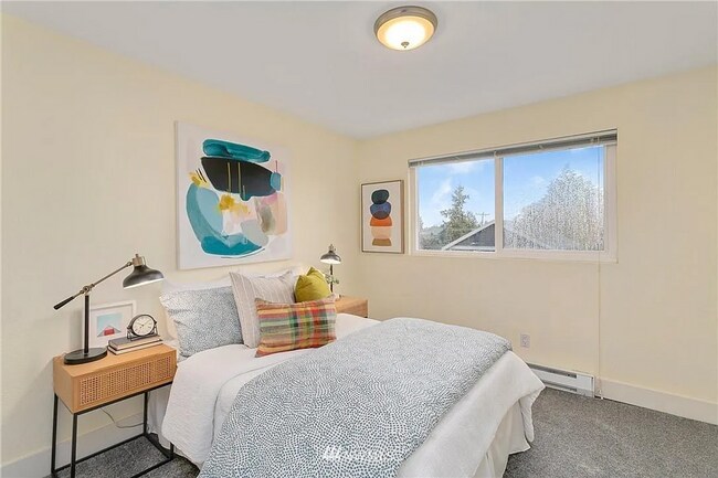Building Photo - 2bd/1ba Seattle Condo