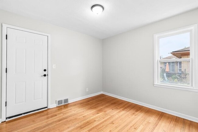 Building Photo - 24050 Blackstone St