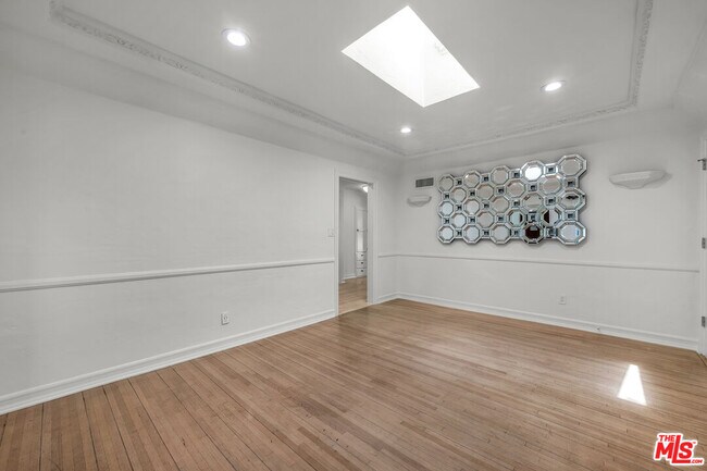 Building Photo - 1521 Midvale Ave
