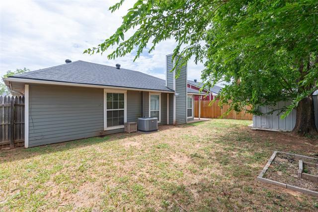 Building Photo - 47 Shady Brook Cir