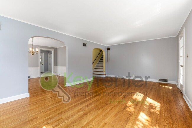 Building Photo - 355 Watchung Ave