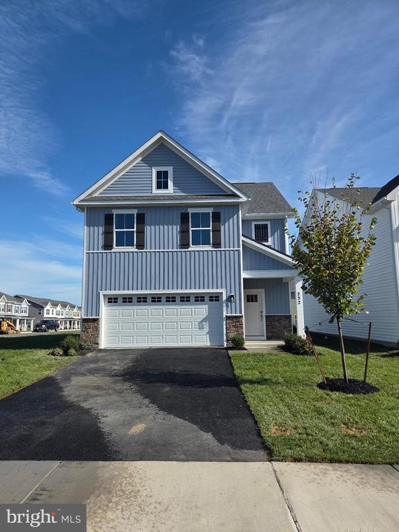 Building Photo - 232 Munsee Cir