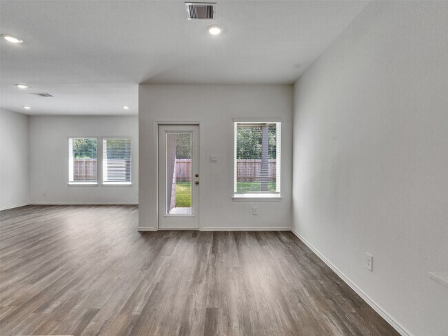 Building Photo - 24863 Springbluff Vly
