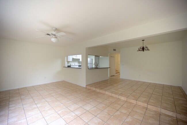 Building Photo - ICW-821 Orchid Dr.