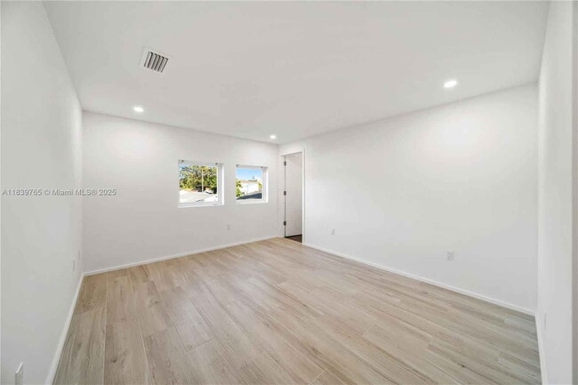Building Photo - Northwest 9th Court, Miami, FL 33127 - 5 BR 3 BA townhouse